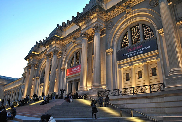 Metropolitan Museum of Art external architecture